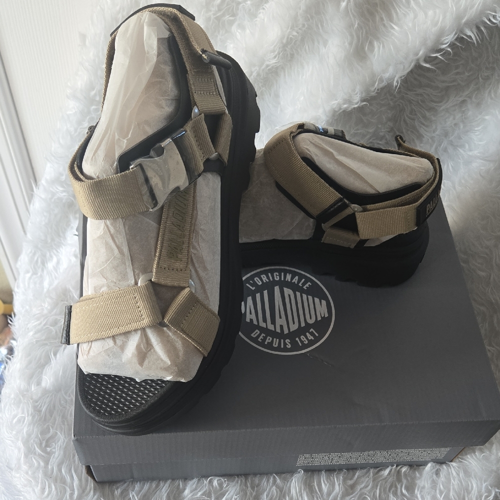Palladium‎ Tan Sandals Durable Comfort Style